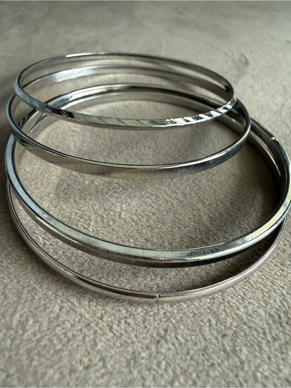 Sterling Silver Tone Women’s Bangle Bracelet Set